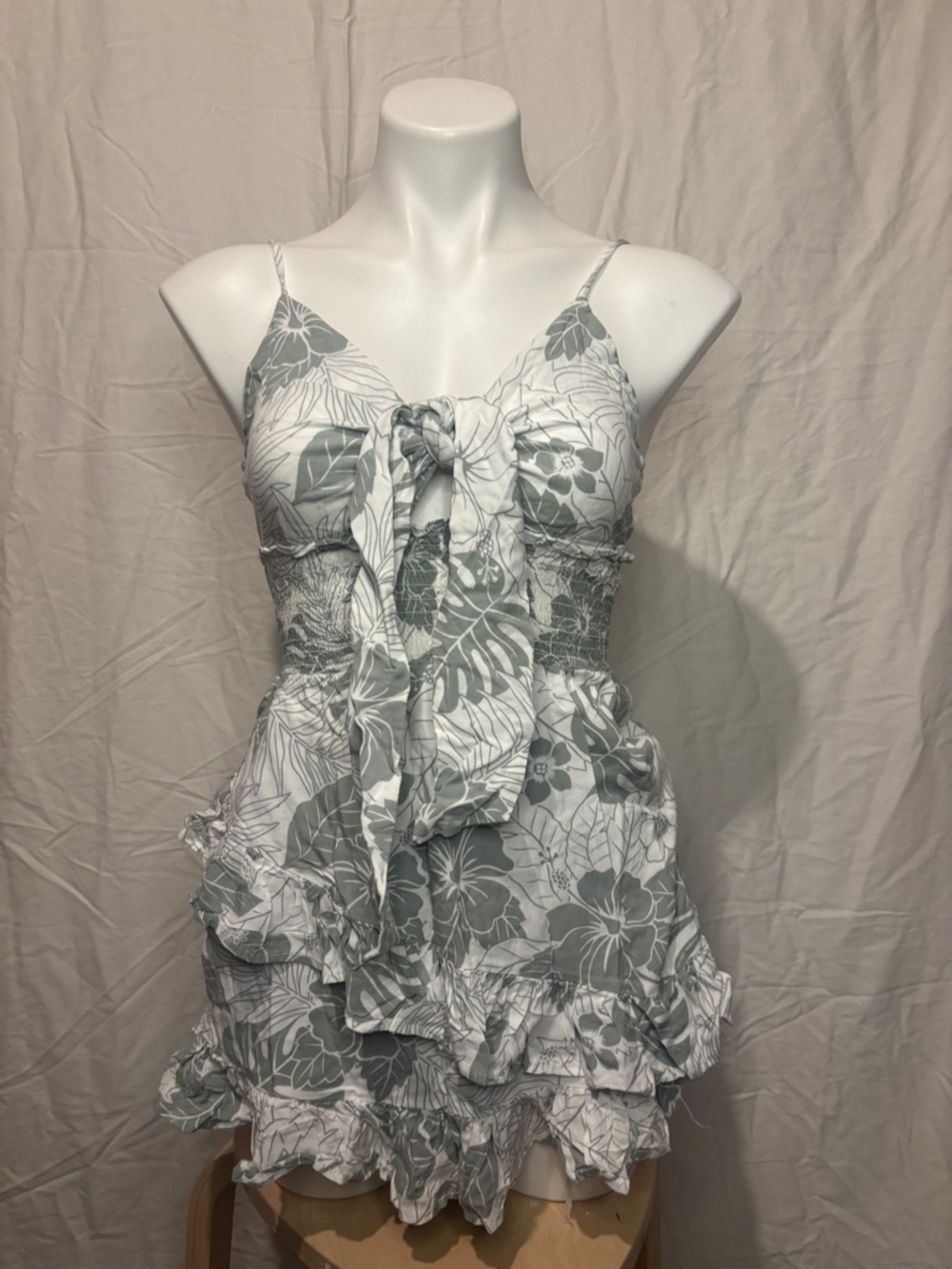 Floral Tie Front Ruffle Mini Dress White & Sage Green Ocean Drive S